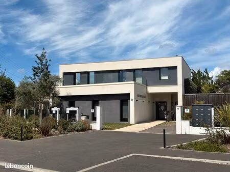 bureau a louer maison medicale cauderan
