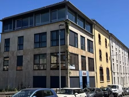 bureau 106 m²