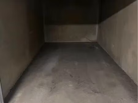 garage/box