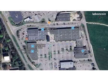 local 394 m² voiron