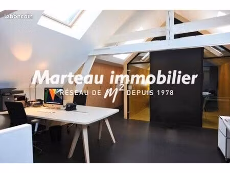 bureaux 77 m²
