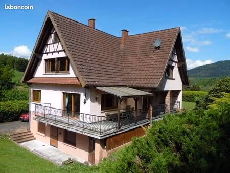 maison 9 pièces 245 m²