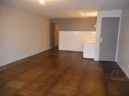 location appartement 2 pièces 63 m² à bellac (87300)  375 €