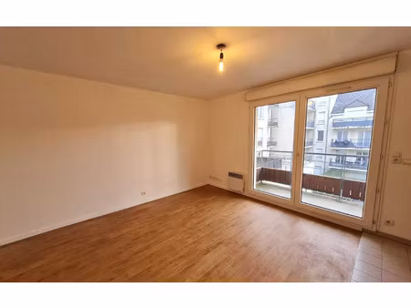 location appartement  m² t-1 à meaux  655 €