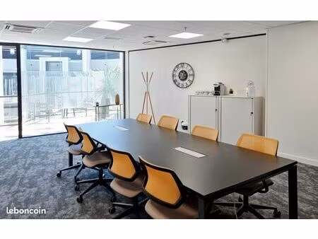 bureau en espace ouvert à louer pour 10 personnes à bordeaux  signature place des grands h