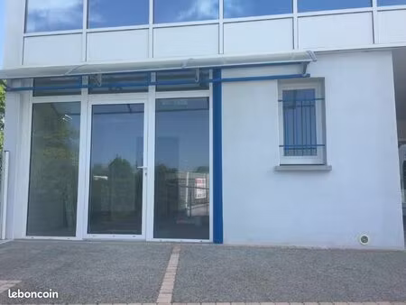 bureau 47 m² pau nord