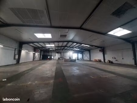 local 1200 m² saint aignan grandlieu