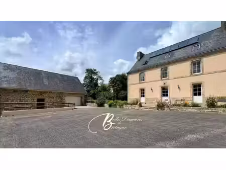 a vendre belle proprieté a mi-chemin entre quimper et locronan  finistère