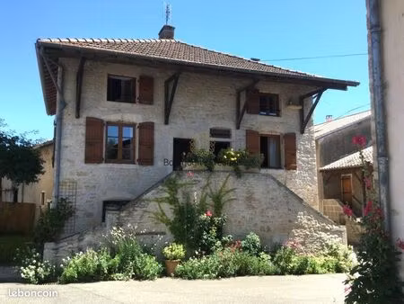 maison de village 7 pièces 185 m²