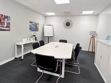 bureau privé à louer pour 4 personnes à lille  gare de lille flandres lille