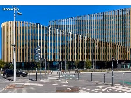 location d'espace de bureau au design magnifique pour 1 personne à lille  spaces shake bui