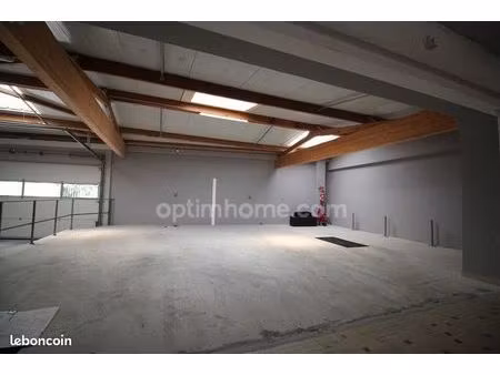 garage/box 75 m² bagneres de bigorre