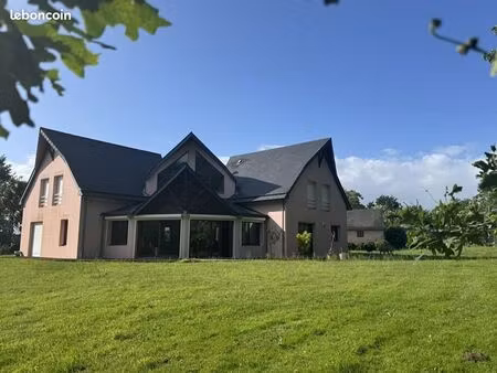 propriété 7 pièces 196 m²