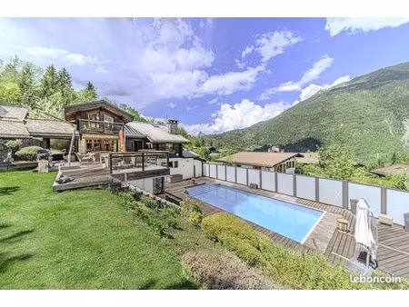 chalet 7 pièces 220 m²