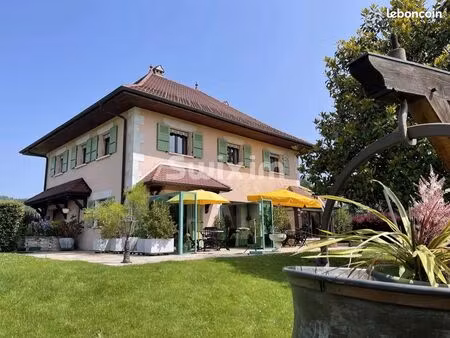 villa 1 pièce 170 m²