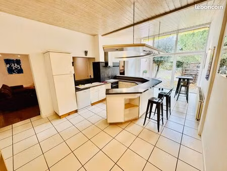 appartement atypique de 170 m² en plein cœur de st julien-en-genevois