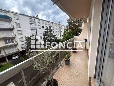 location appartement 3 pièces à nantes (44000) : à louer 3 pièces / 76m² nantes