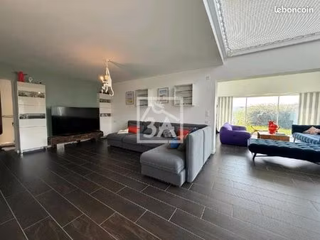 propriété 10 pièces 274 m²