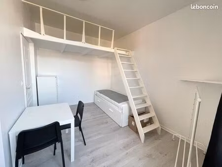 studio meublé avec mezzanine à la madeleine
