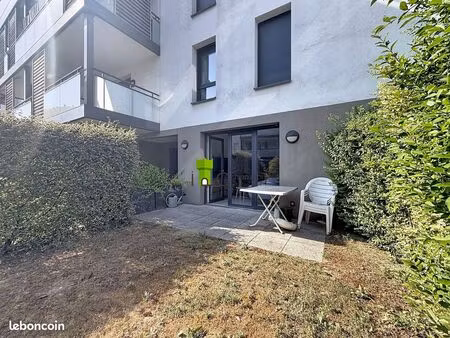 studio 1 pièce 29 m²
