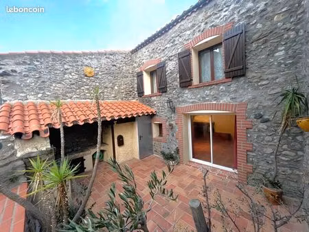maison 7 pièces 257 m² avec terrain de loisirs