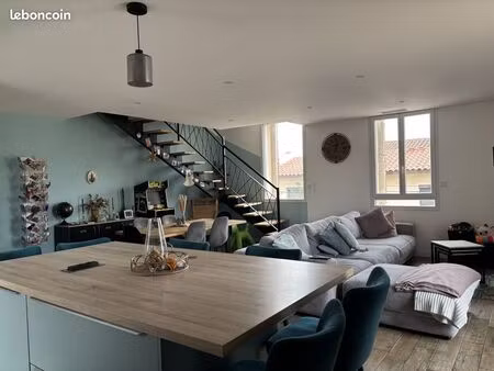 immeuble 237 m² bages