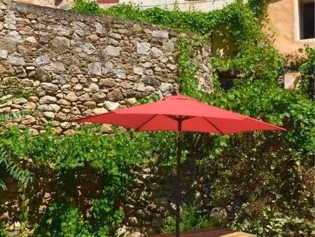 maison de charme avec grand jardin et vue exceptionnelle sahorre
