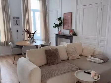 place lamartine - t2 refait à neuf