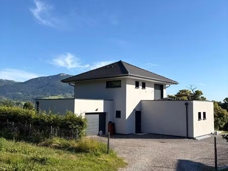 maison contemporaine 120m2 - terrain 840m2 - vue montagne