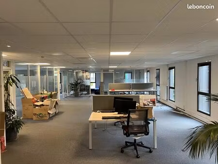 bureaux 243 m² mont-saint-aignan