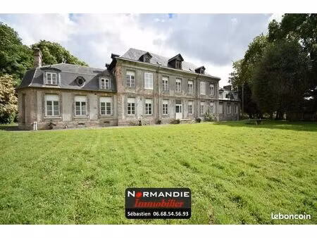 chateau 20 pièces 680 m²