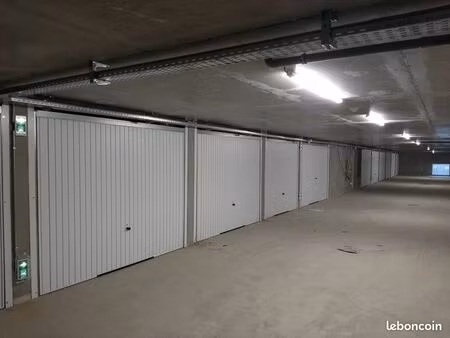 recherche garage/place de stationnement