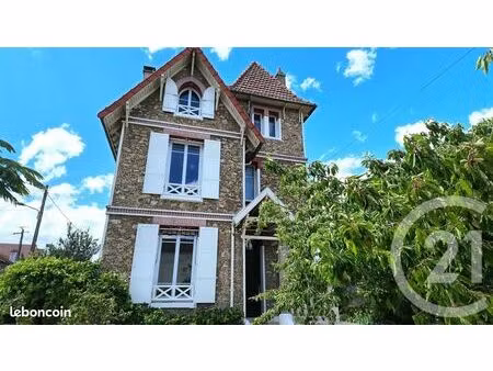 maison 6 pièces 110 m²