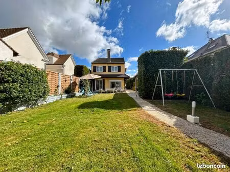 maison 5 pièces 150 m²