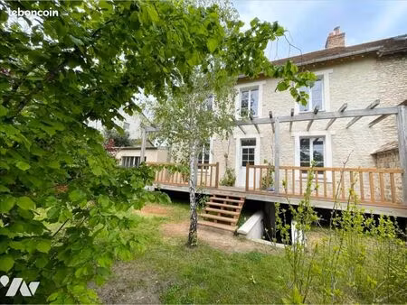 maison 6 pièces 155 m²