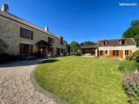 ferme 8 pièces 211 m²