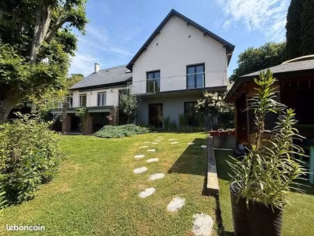 maison 5 pièces 146 m²