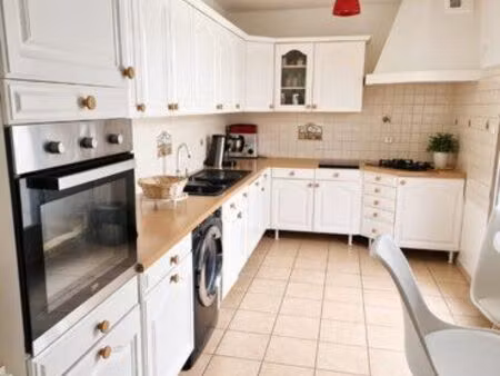 maison individuelle 109 m² avec grand terrain arboré