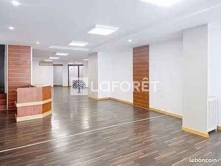 local commercial 260 m²