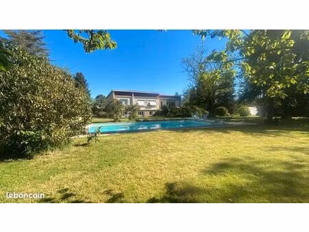 maison magné 79460