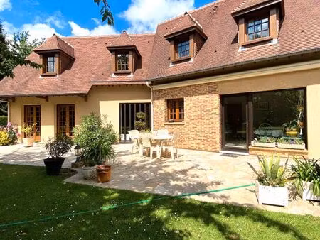 propriété 7 pièces 224 m²