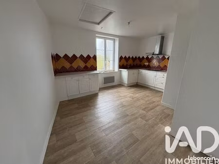 maison 8 pièces 76 m²