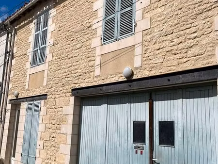 maison de ville – 4 pièces – 70 m² - garage