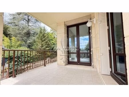 appartement 4 pièces 94 m²