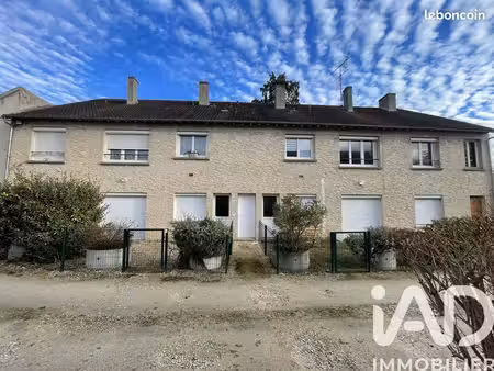 immeuble 326 m² maulette
