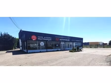 murs commerciaux 550 m² ponts-et-marais