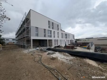 local d'activite 1290 m² le petit quevilly