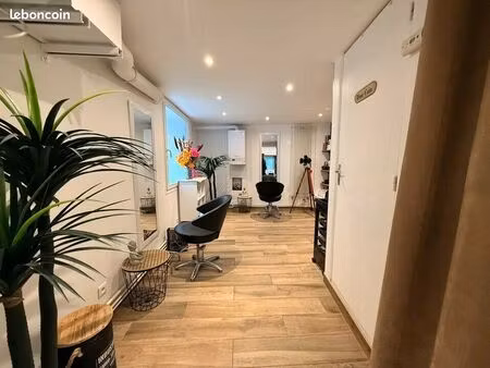 local commercial 56 m² montivilliers