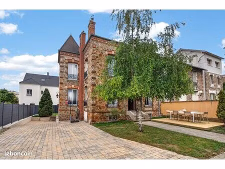 maison 7 pièces 197 m²