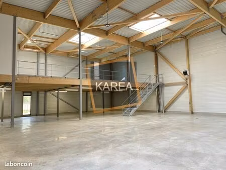 local d'activite 1045 m² chanteloup en brie
